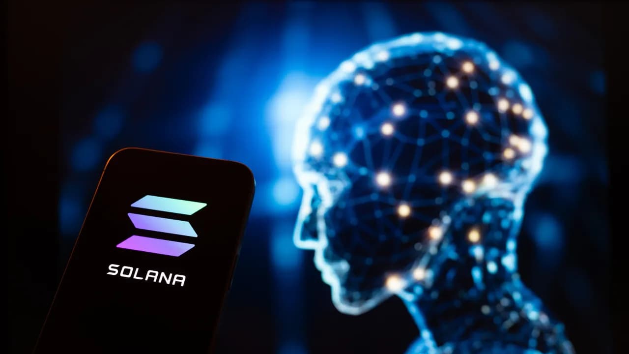 Three Wallets, 28 Seconds, And A 77% Crash: What Happened To This AI-Linked Crypto Token Built On Solana?