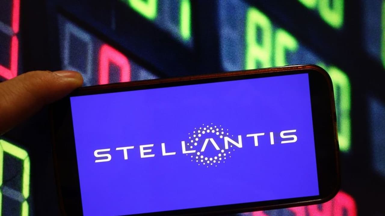 Stellantis Recalls Nearly 54,000 Vehicles In US Over Concerns Regarding Fuel Pump: But Retail Sees Stock Rallying To $10 This Week