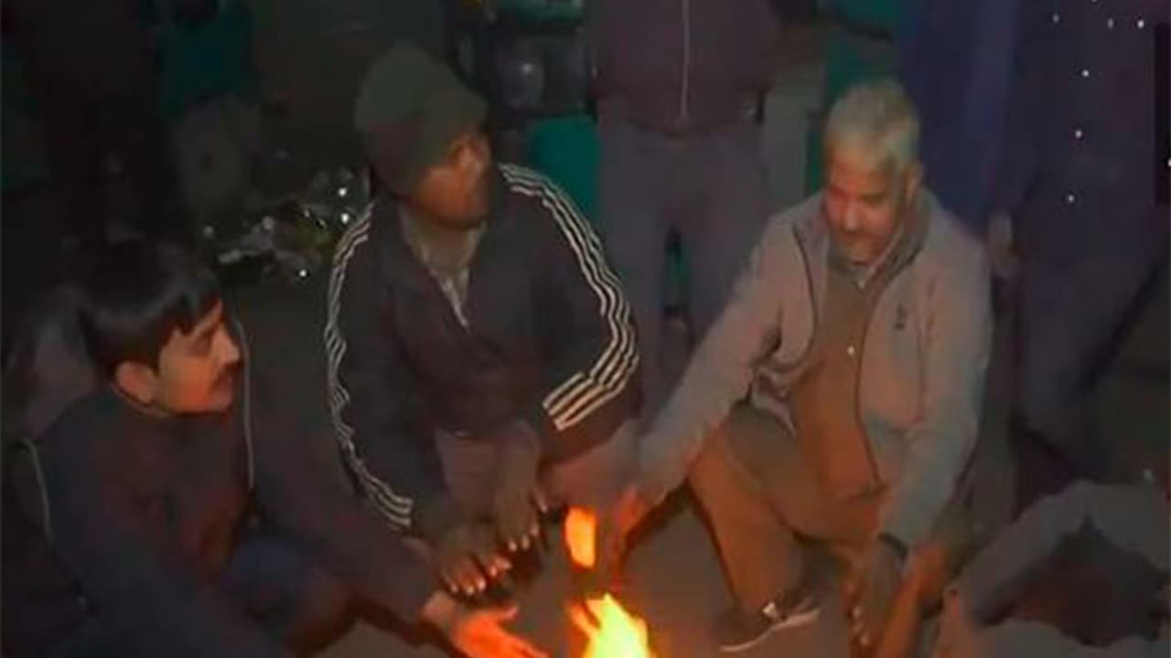 Pune cracks down on night-time bonfires to combat rising pollution