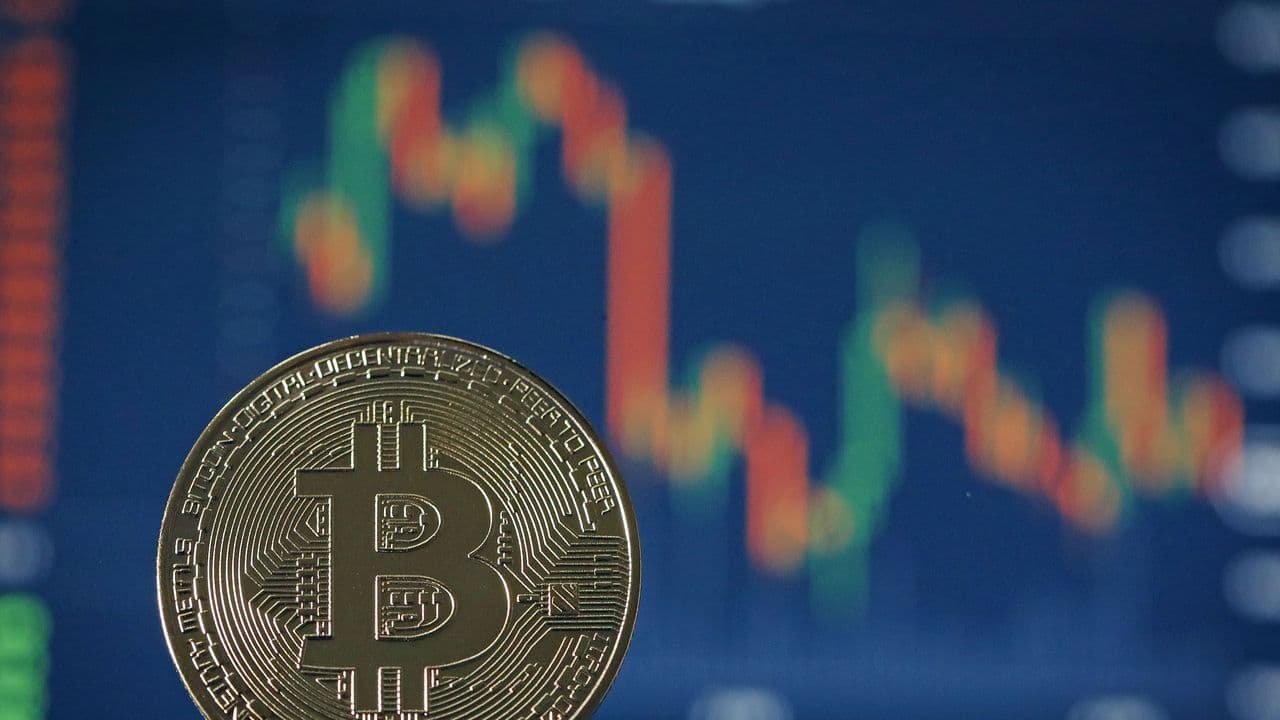 Bitcoin Drops Below $80K After Strong Jobs Data, ETF Inflows Collapse 76% In A Day