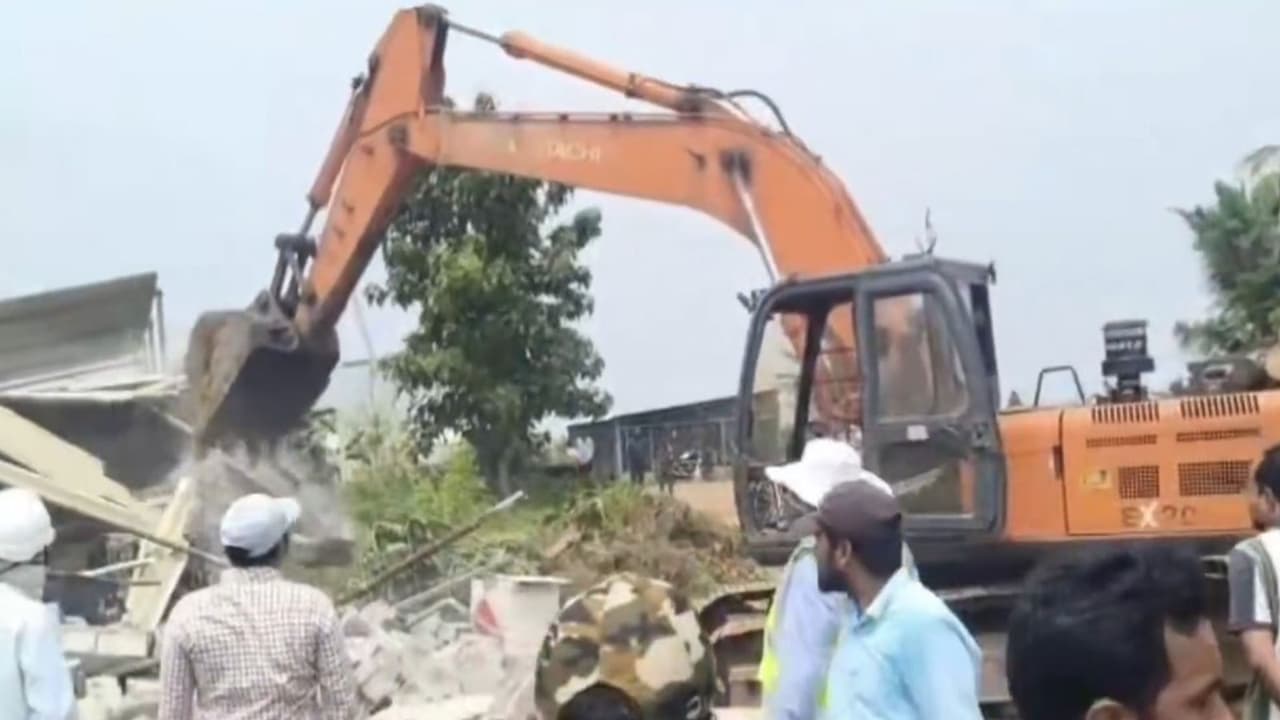 Jagan slams Naidu govt's 'brutal' land acquisition in Amaravati