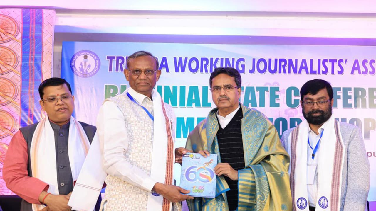 Tripura CM Manik Saha urges media to embrace change, AI with honesty