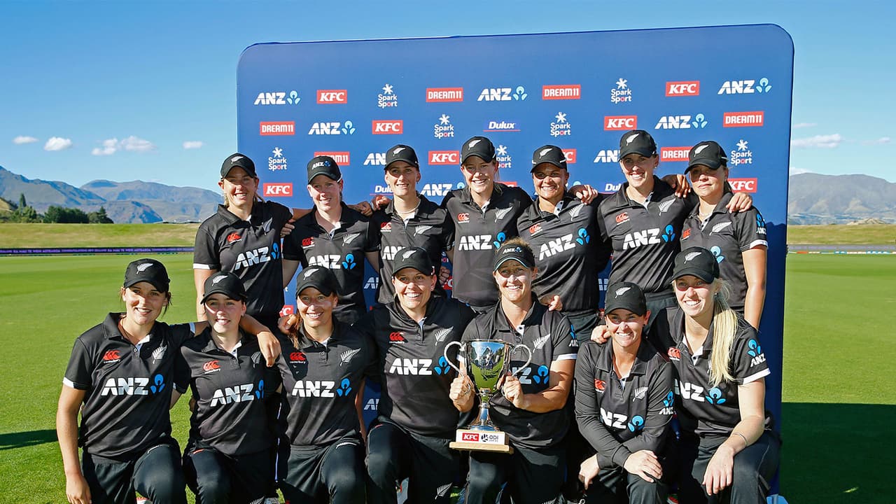 New Zealand beat South Africa in final ODI to clinch series, top table