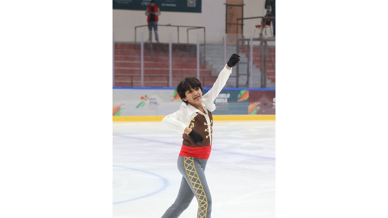 Aarush & Hiya: The Courageous Teen Skaters Carving India's Ice Story