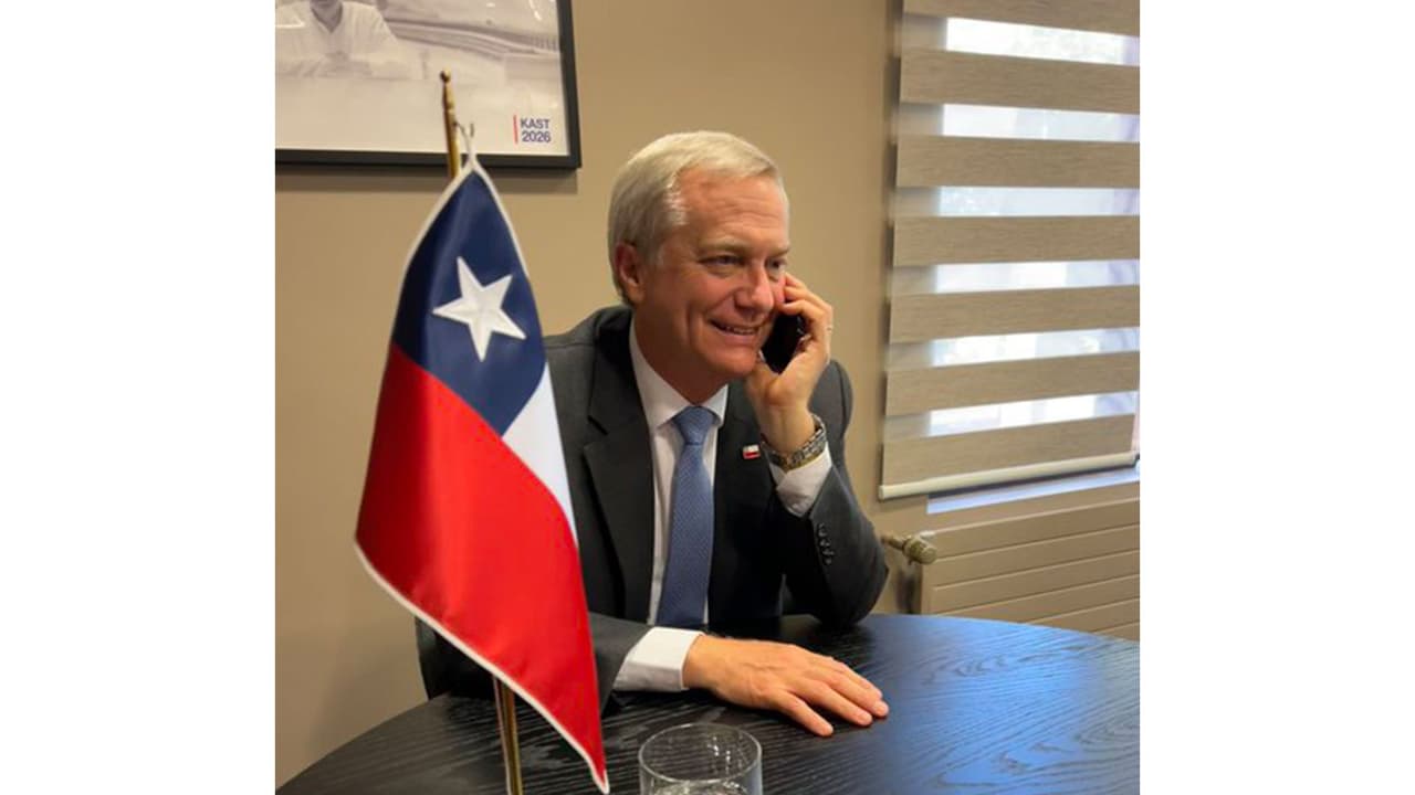 PM Modi congratulates new Chilean President, seeks to boost ties