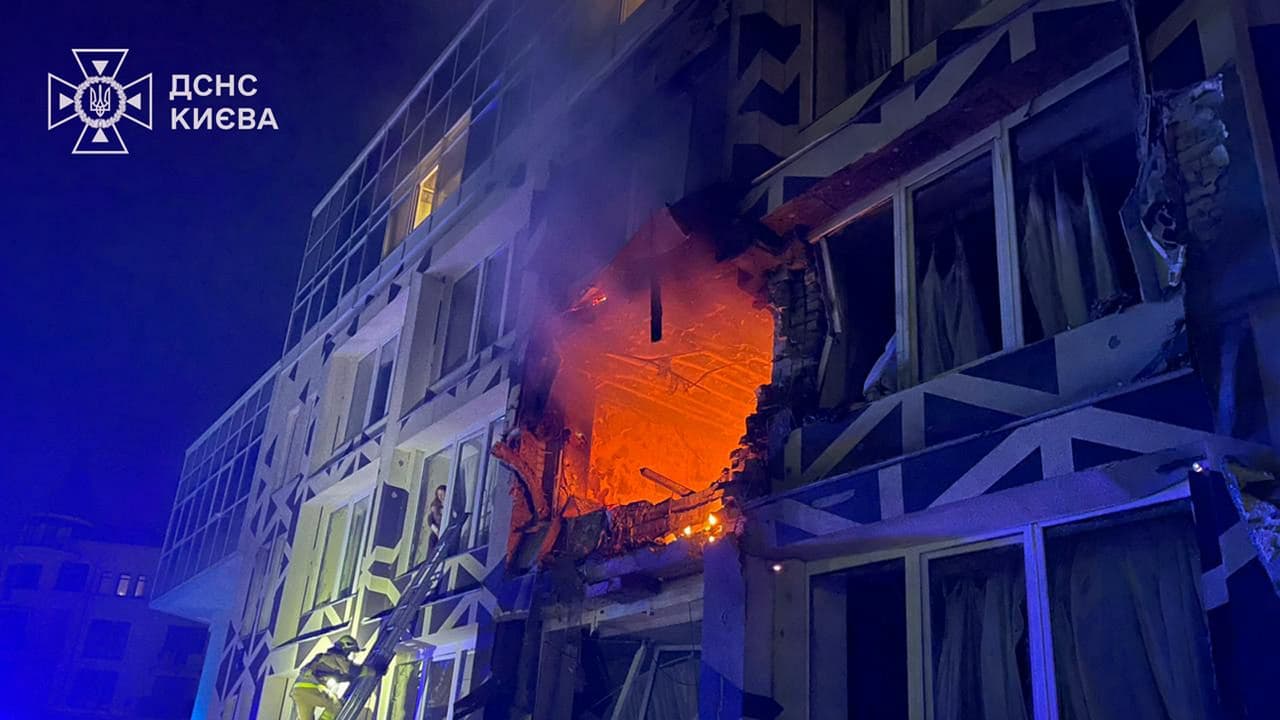 Zelenskyy: Russia hit Ukraine with 1100 drones, 890 bombs in a week