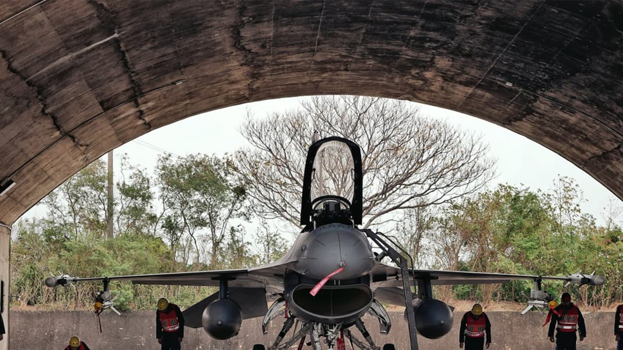 Taiwan detects Chinese military aircraft, naval vessels near island