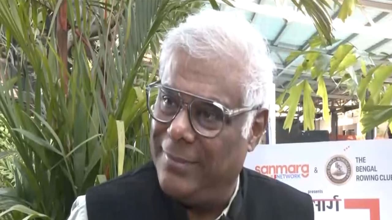 T20 WC: 'Let's go and win,' says Ashish Vidyarthi on IND vs PAK clash