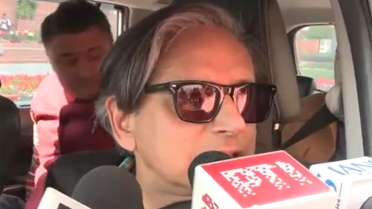 Pak to play India in T20 WC; Tharoor welcomes move, slams politics