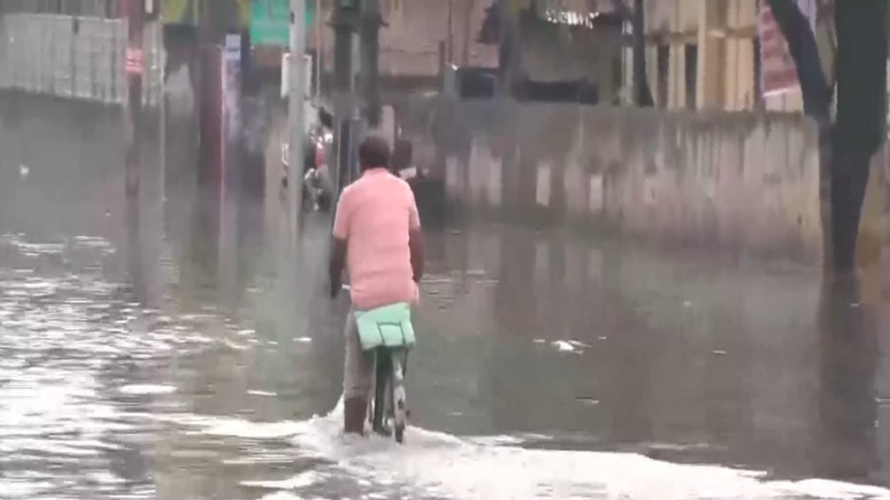 Assam: Flash floods disrupt life in Guwahati, schools declared closed