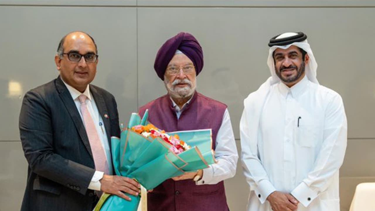 Hardeep Singh Puri in Doha as Qatar gas supply woes mount in West Asia