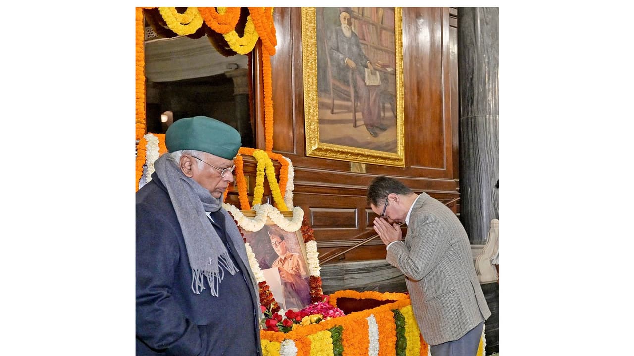 Netaji Jayanti: Kiren Rijiju, President Murmu pay floral tributes