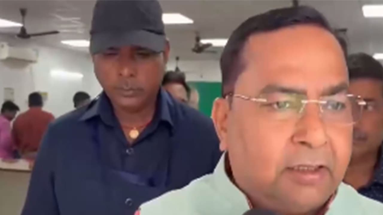 Banka viral video: Tejashwi Yadav attacks Bihar govt on law & order