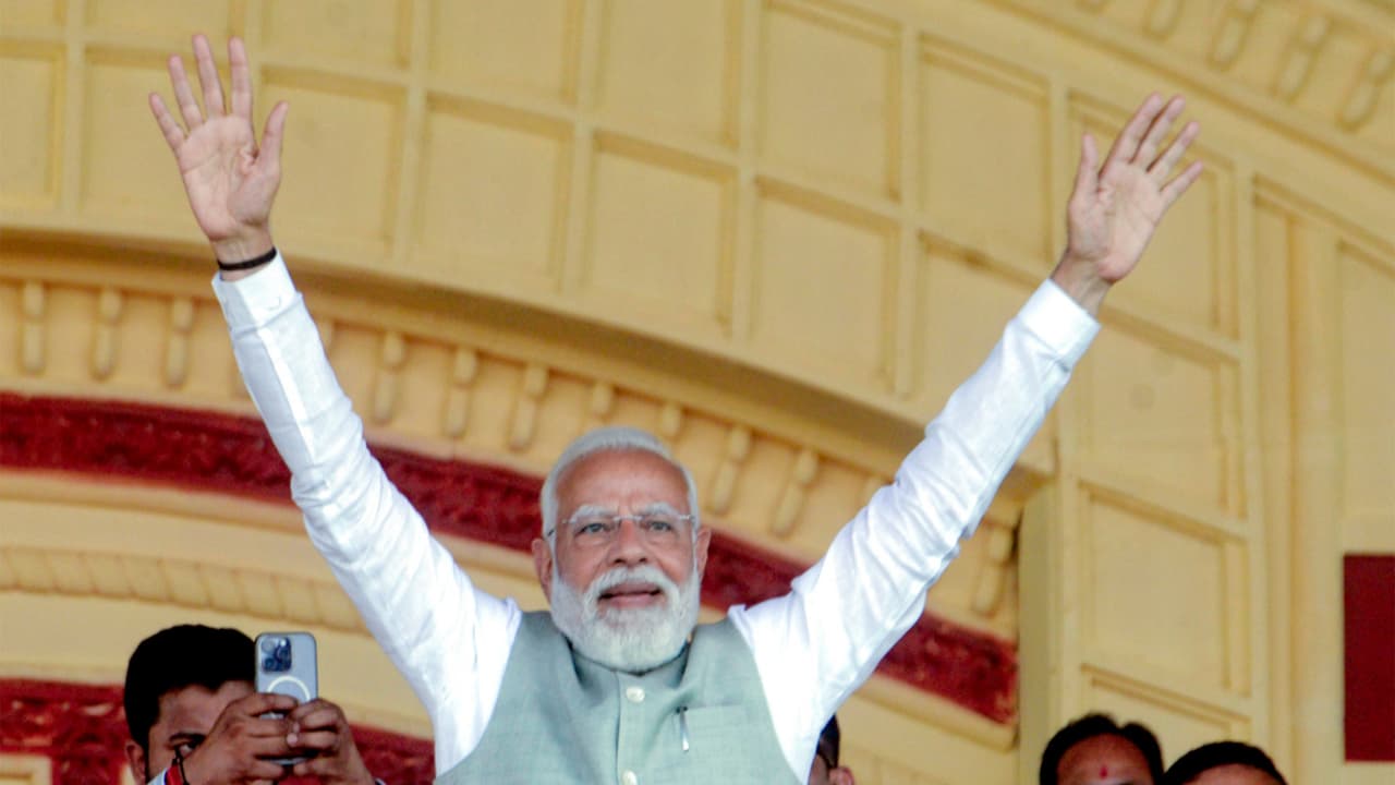 PM Modi becomes India's longest-serving head of govt, surpasses Chamling