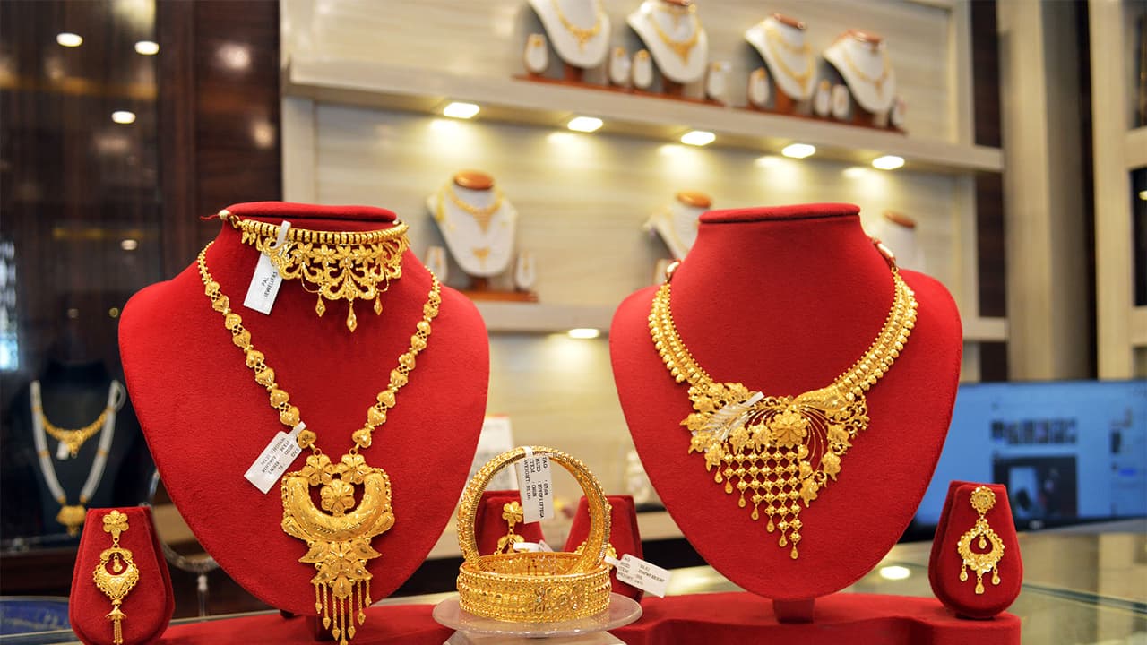 India's Silver Imports Surge 129%, Gold Imports See Modest Growth