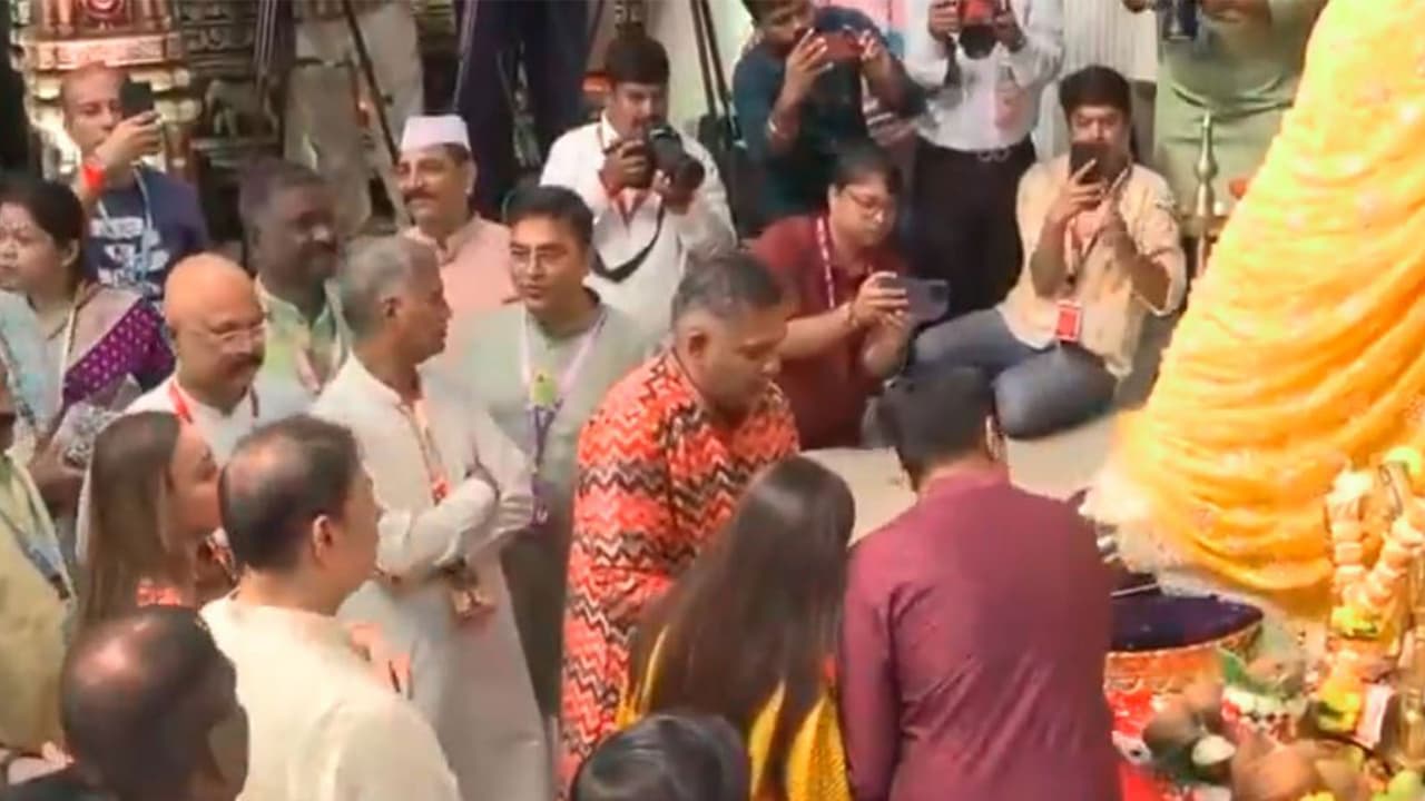Ganesh Chaturthi: Adani family offers prayers at Mumbai's Chintamani