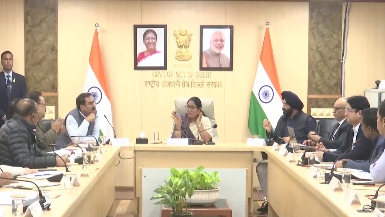 Delhi's air quality improves to 'poor' after pollution review meet