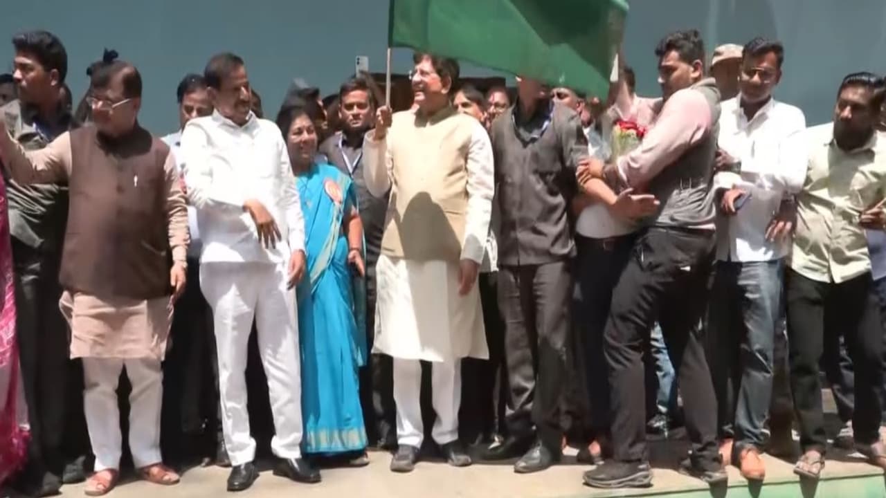 Piyush Goyal relaunches iconic 'Van Rani' toy train in Mumbai park