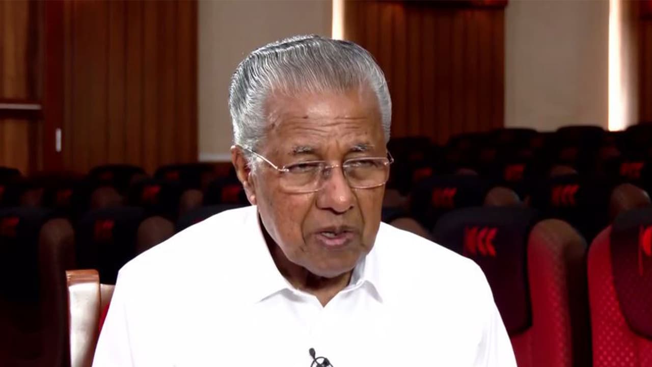 India a 'vassal state' of US, BJP & Congress same: Pinarayi Vijayan