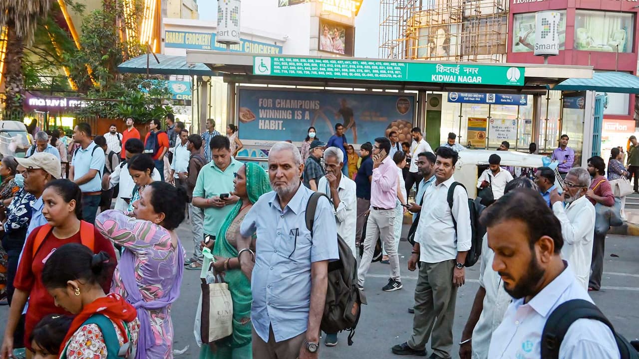 MCD revises health policy, continues drive against illegal buildings