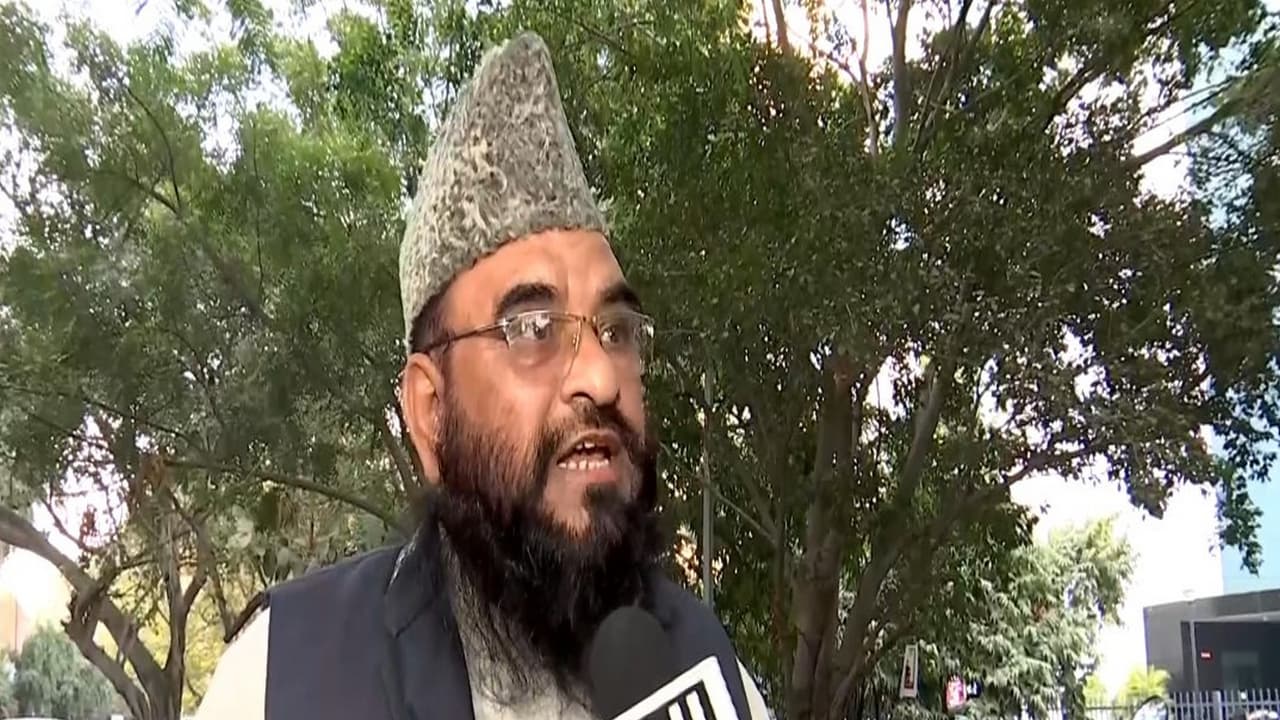 Bangladesh stir against Yunus govt, not Hindus: Maulana Sajid Rashidi