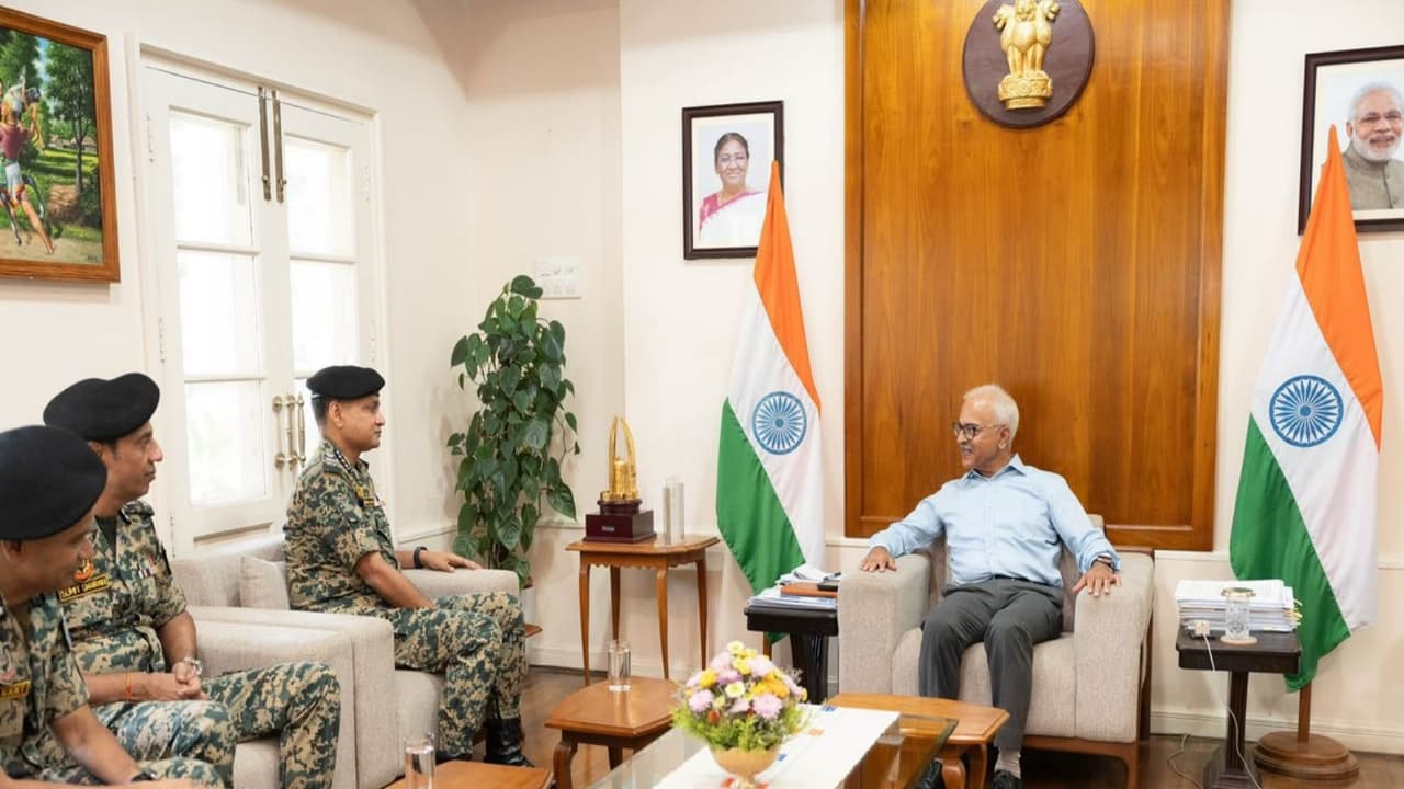 BSF DG Praveen Kumar reviews security, operational preparedness in Manipur