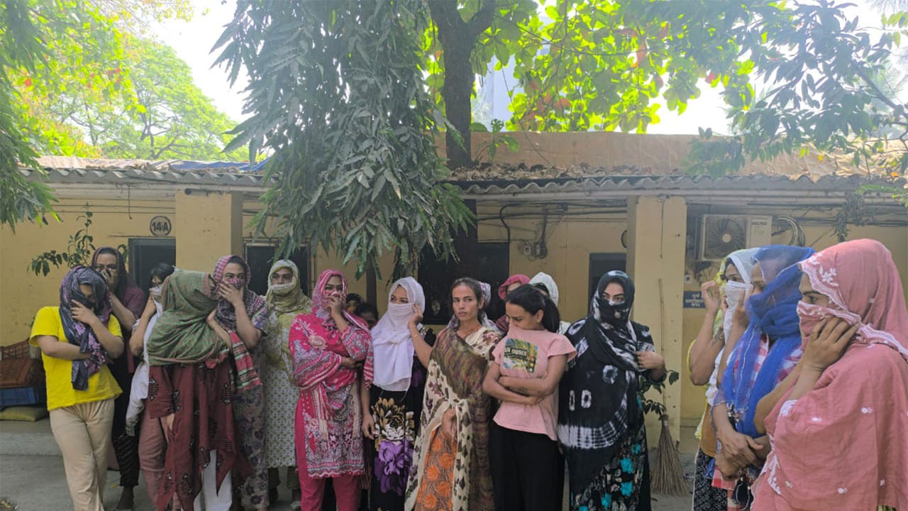 Mumbai Police arrest 25 Bangladeshi nationals, including 21 transgender