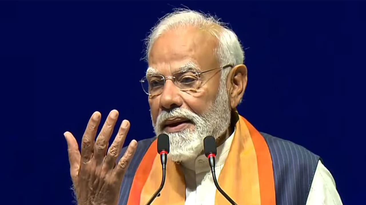 PM Modi hails Anwar Ibrahim's 'special gesture' during Malaysia visit