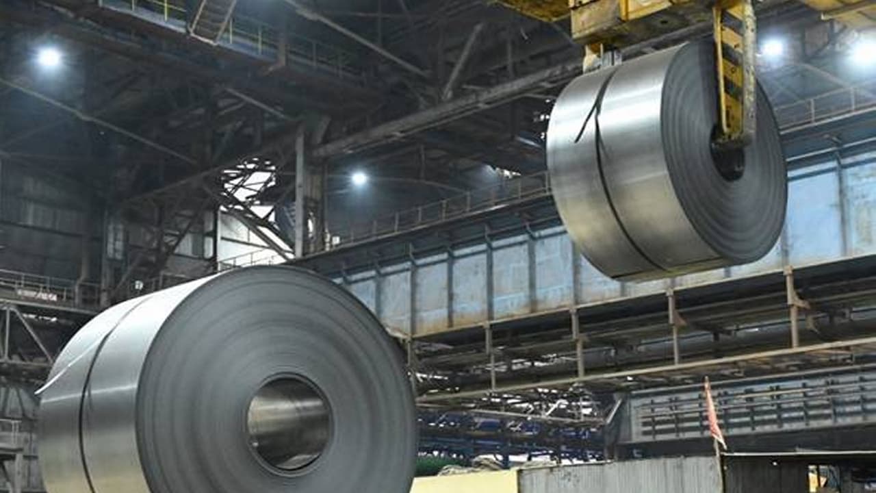 Global steel demand to stay weak, India remains the lone bright spot