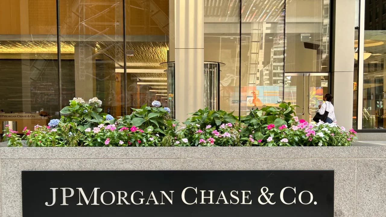 JPMorgan Teams Up With BUX To Offer Active ETFs To European Customers Amid Booming Demand