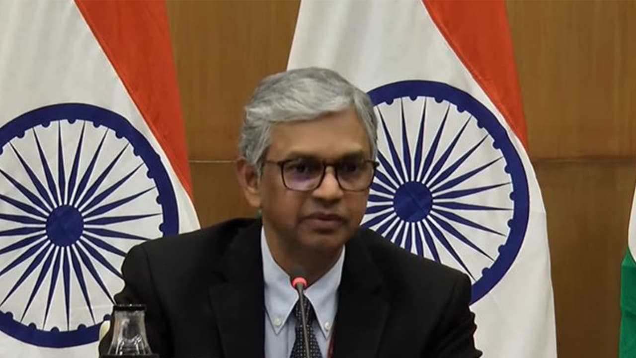 PM Modi's Malaysia visit: Zakir Naik's extradition on agenda, says MEA
