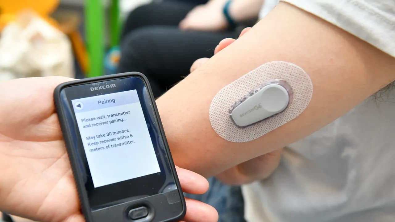 Abbott, Dexcom Draw Retail Buzz As RFK Jr. Urges Americans To Embrace ...