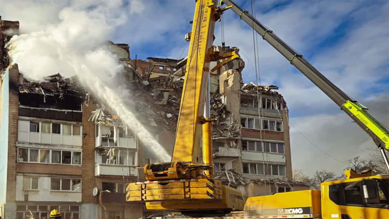 Russian Shelling in Ternopil Kills 25, Including 3 Children: Report