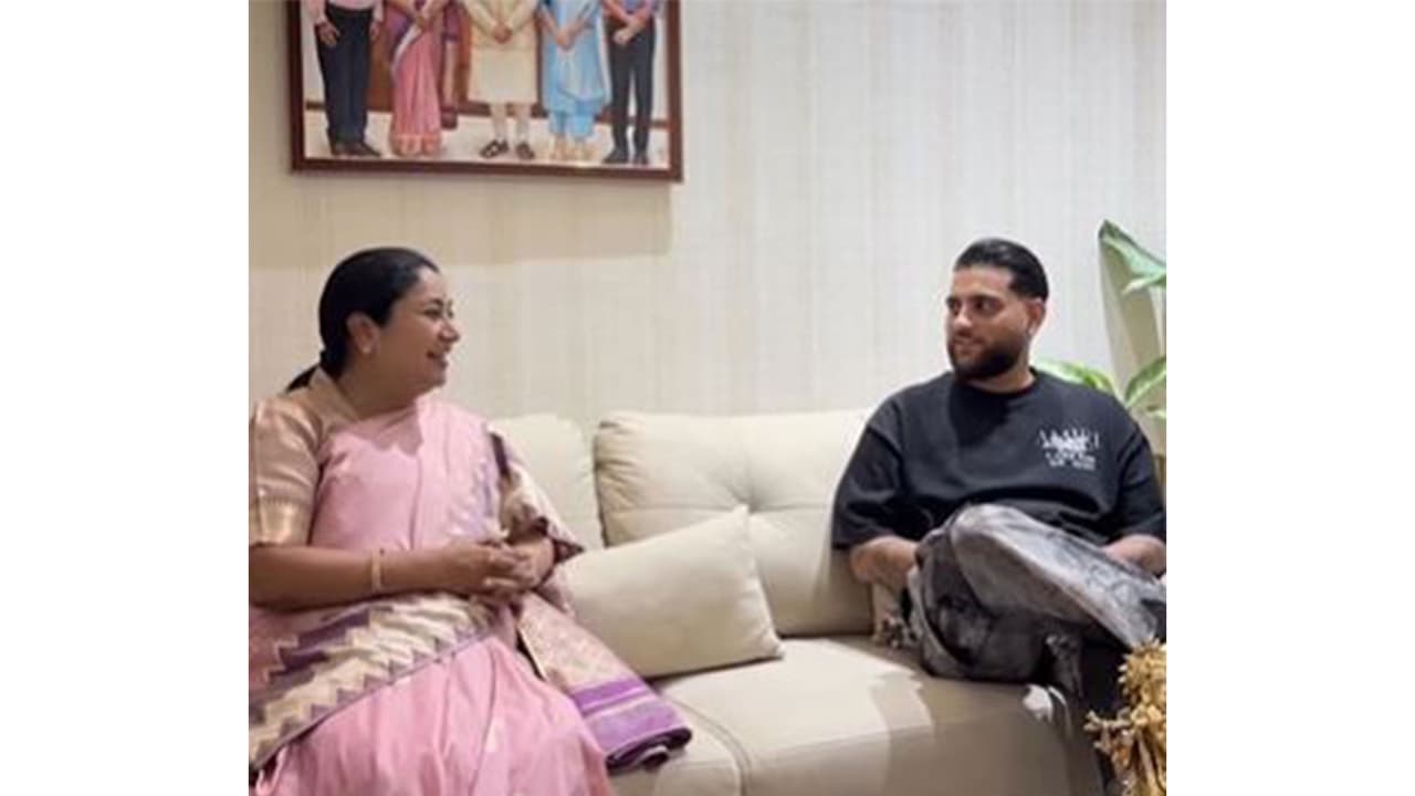 Karan Aujla meets Delhi CM Rekha Gupta ahead of his India tour 2026