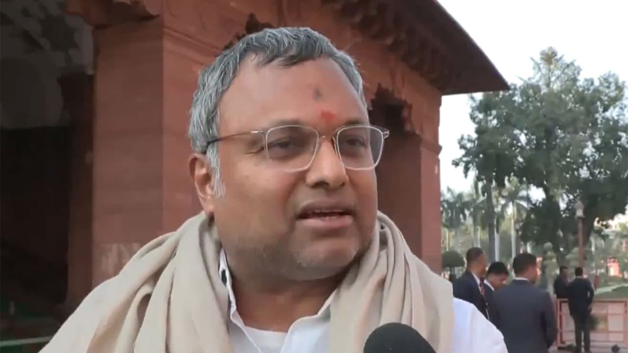 Govt can't stop Rahul from quoting book in public domain: Karti