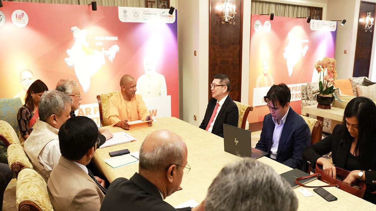 UP CM Yogi Adityanath meets GIC CEO, seeks investments in Singapore