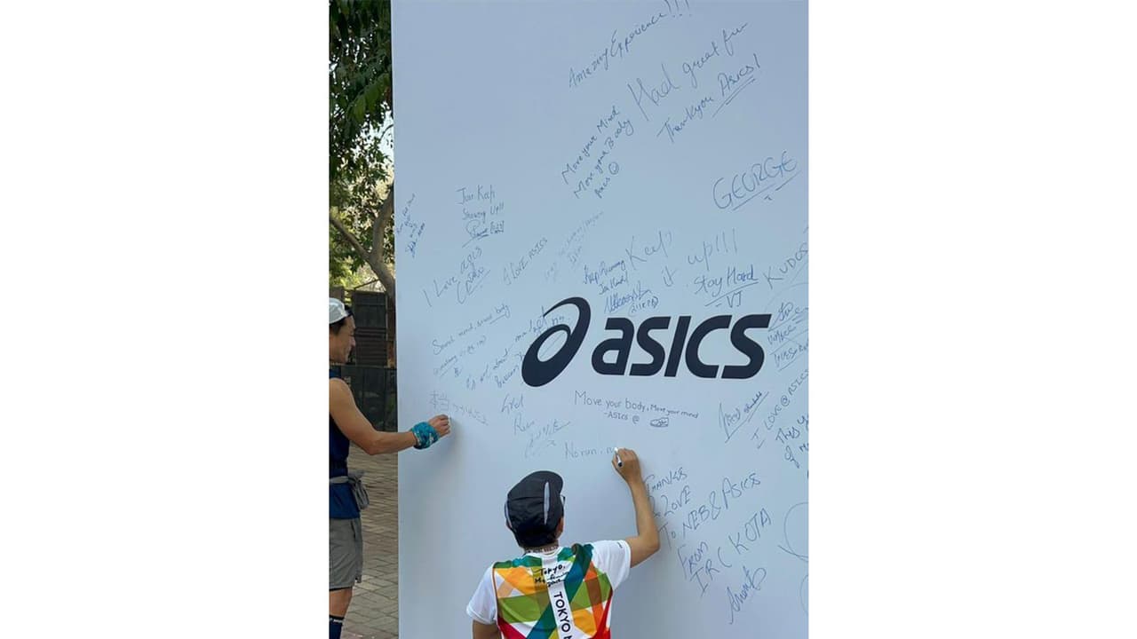 Japan's envoy Ono Keiichi runs half marathon, to join ASICS EKIDEN