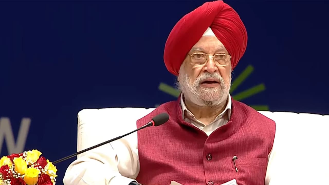 Rahul's 'traitor' jibe at Bittu an insult to all Sikhs: Puri