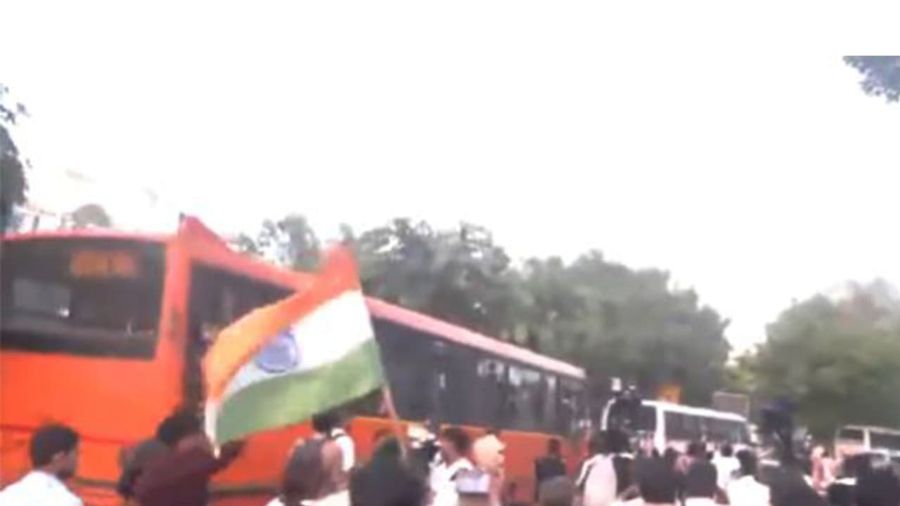 Tiranga Rally in Delhi: Protesters detained amid heightened security ...