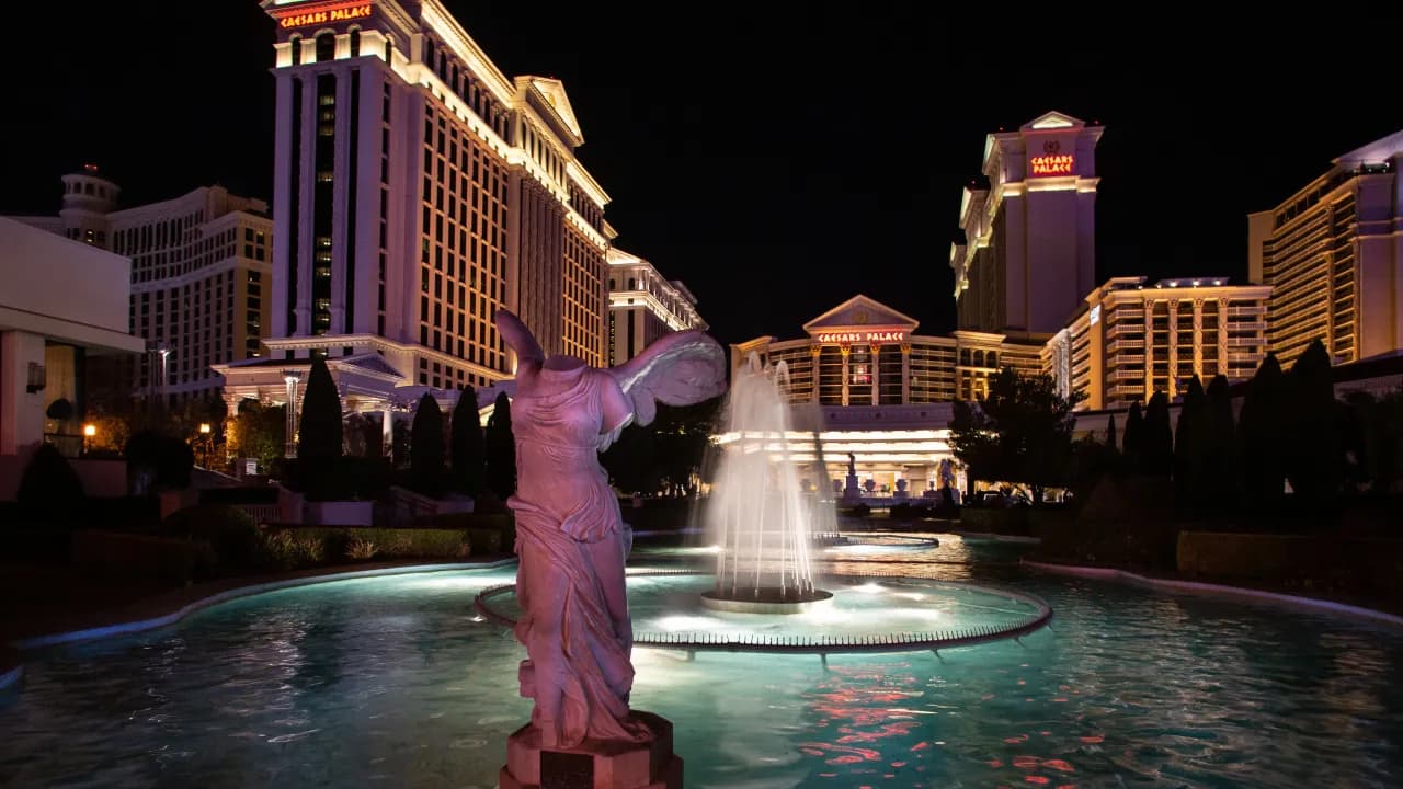 Caesars Says Poor Uptake In Las Vegas Weighed On Q3 Results, Shares Drop