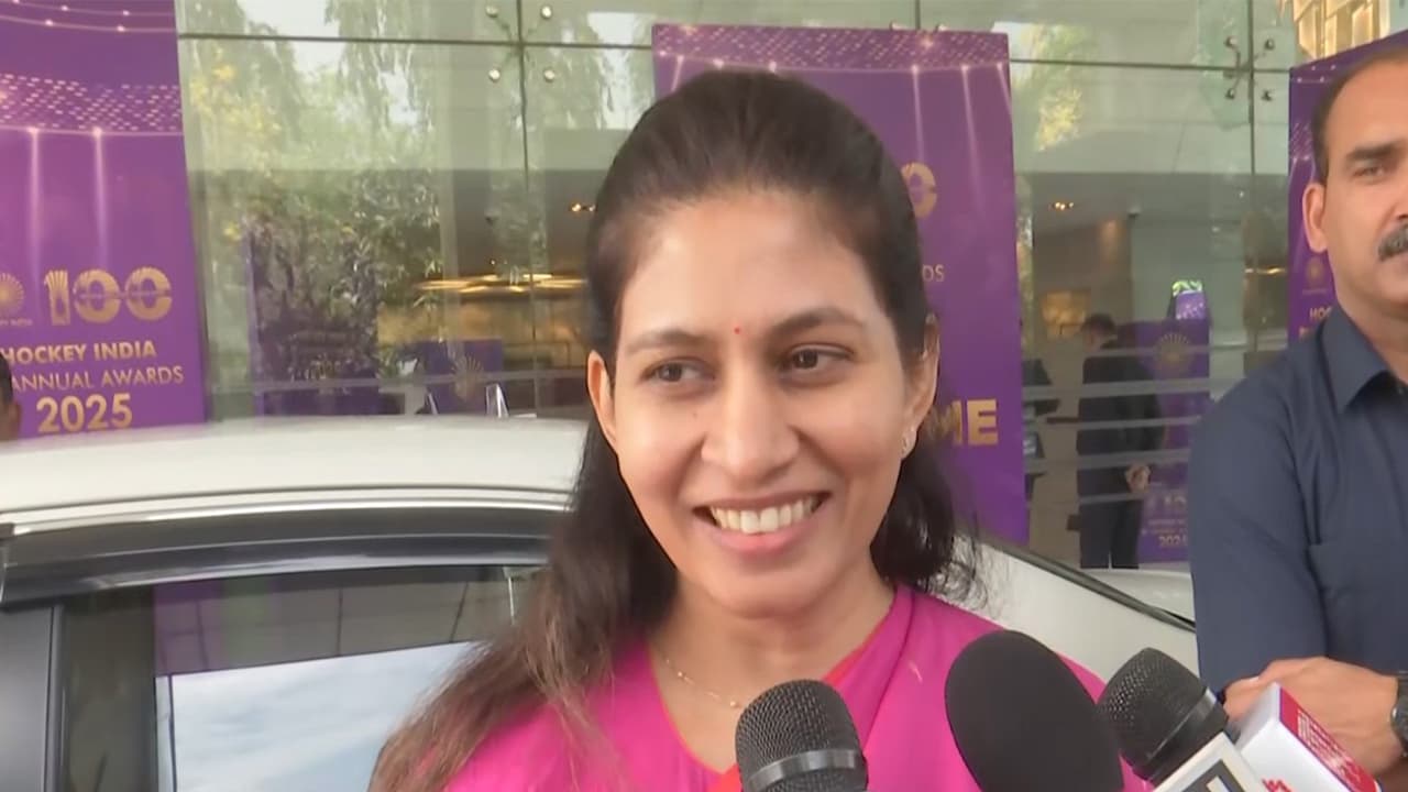 Govt's LPG, petrol, diesel decisions shield consumers: Minister Khadse