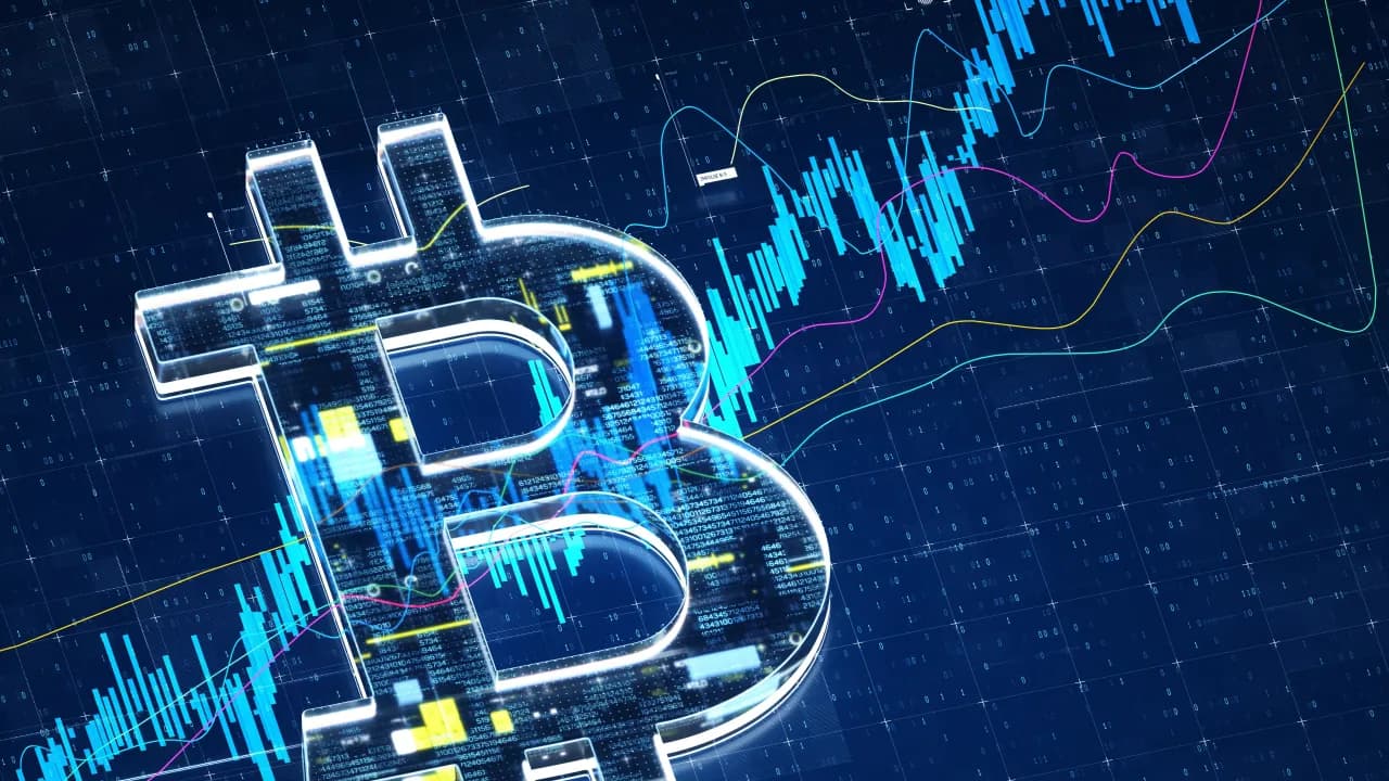 BMNR, CRCL, MSTR Pop On Bitcoin’s Rally Past $72,000 – Dogecoin, Solana Outperform BTC