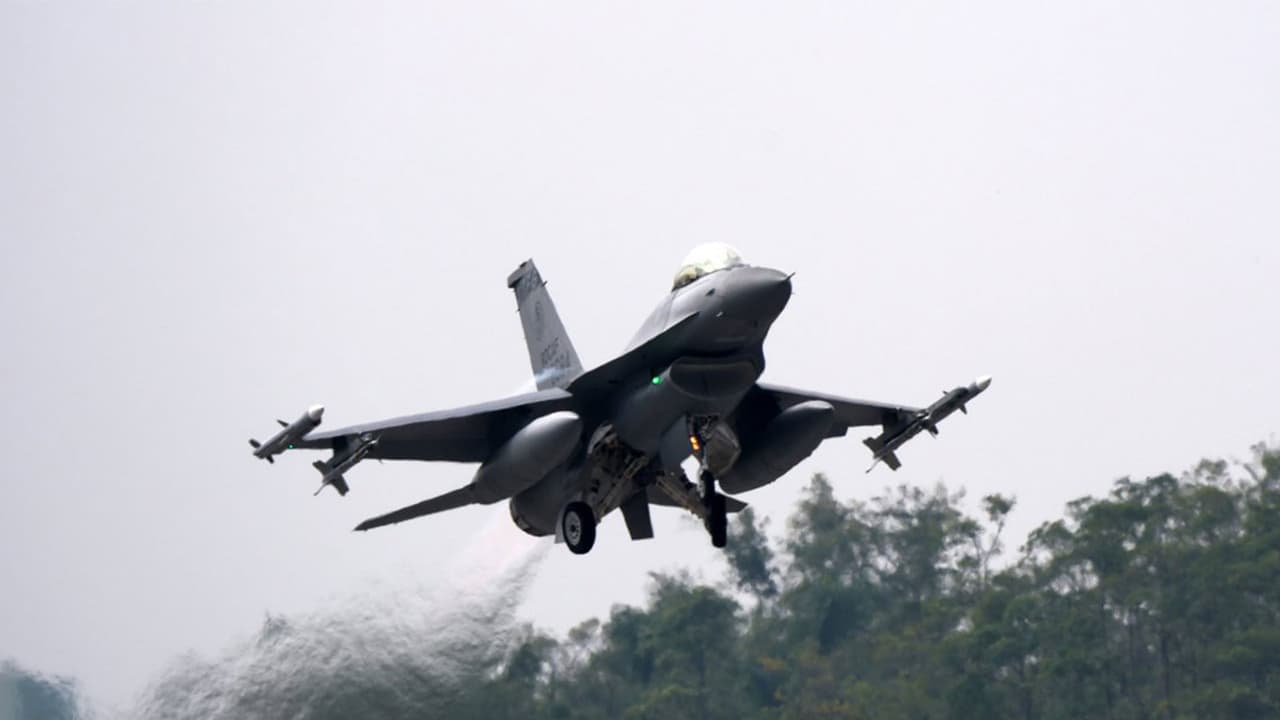 China deploys aircraft, naval vessels near Taiwan for second day