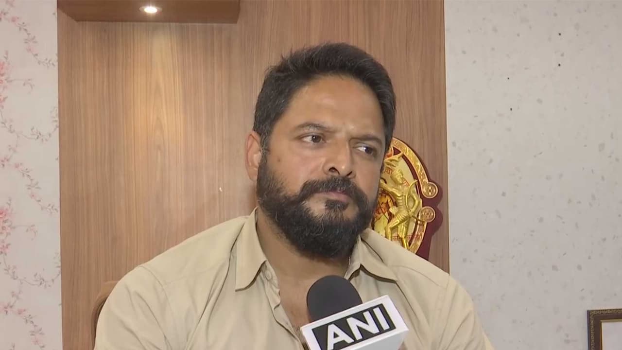 BJP plays politics over dead bodies: Cong leader on Mahto detention