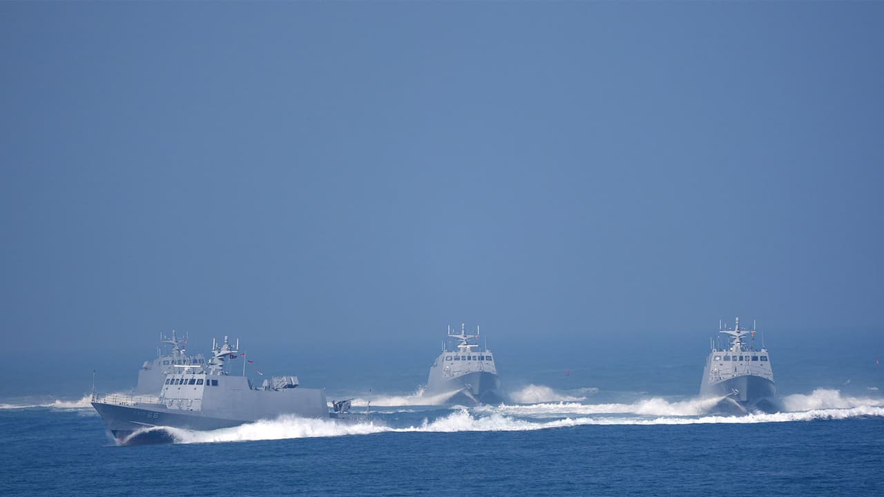 Taiwan detects 6 Chinese warships, 1 official vessel near its waters
