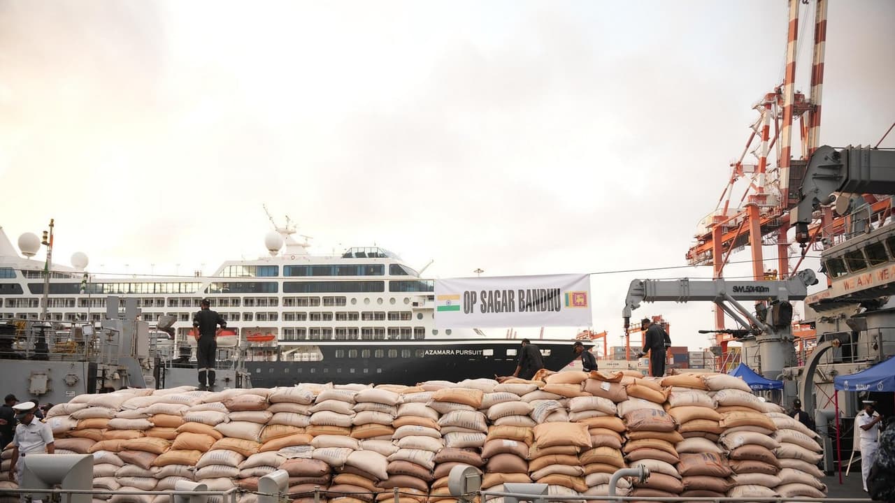 Cyclone Ditwah: Tamil Nadu sends 1,000 tonnes of aid to Sri Lanka