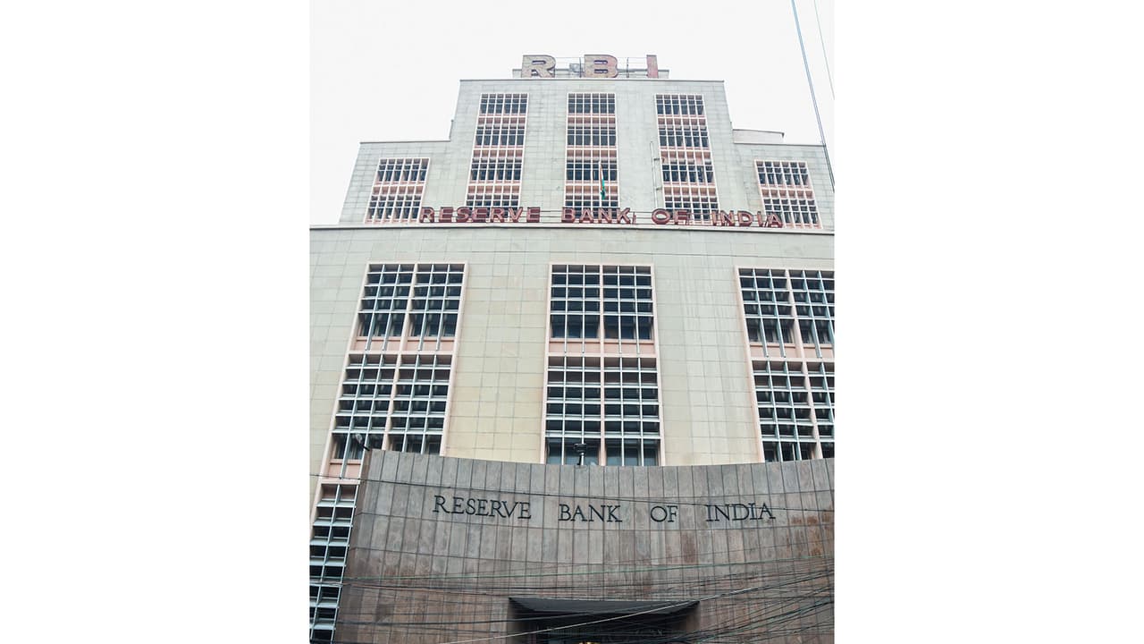 India's External Commercial Borrowings Hit USD 44.36 Bn in Dec 2025