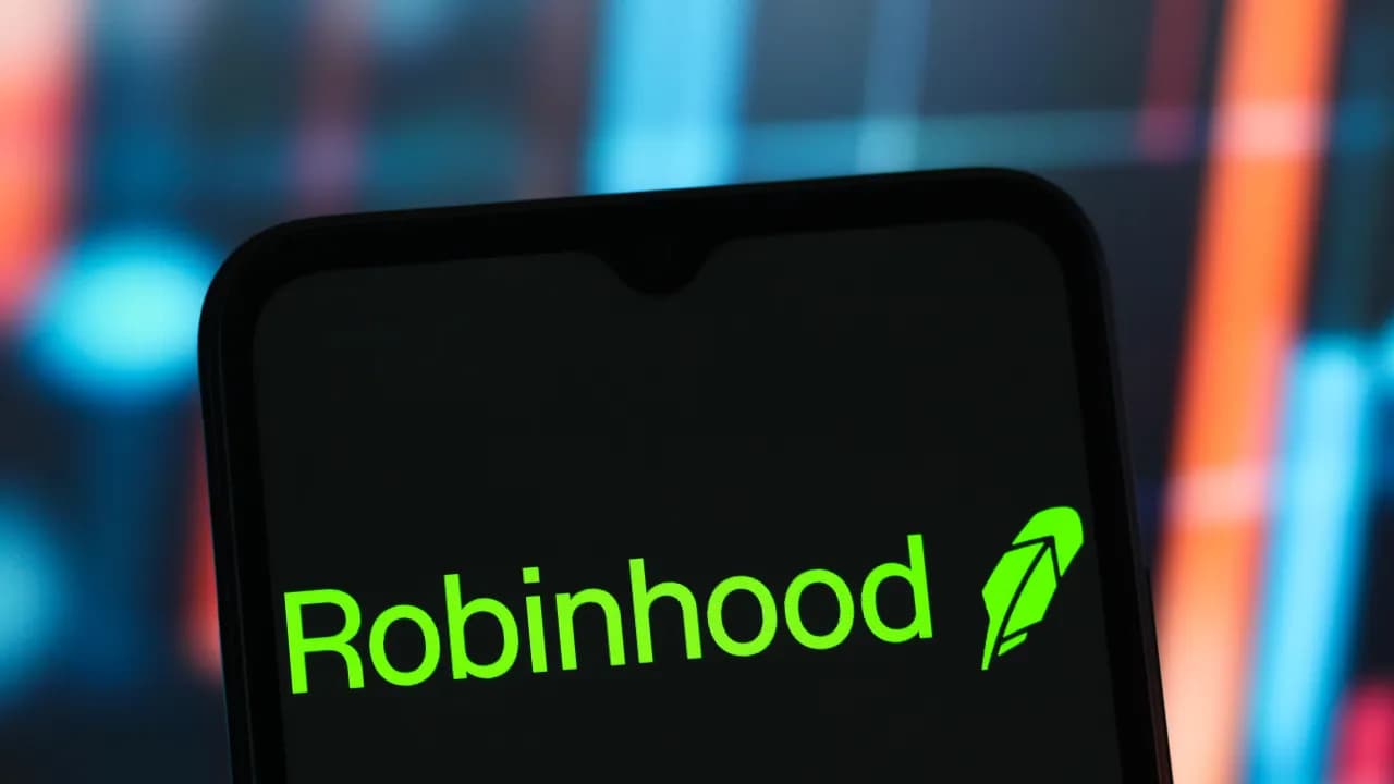 Robinhood Forays Into Social Media To Fulfill ‘Financial Superapp’ Dreams