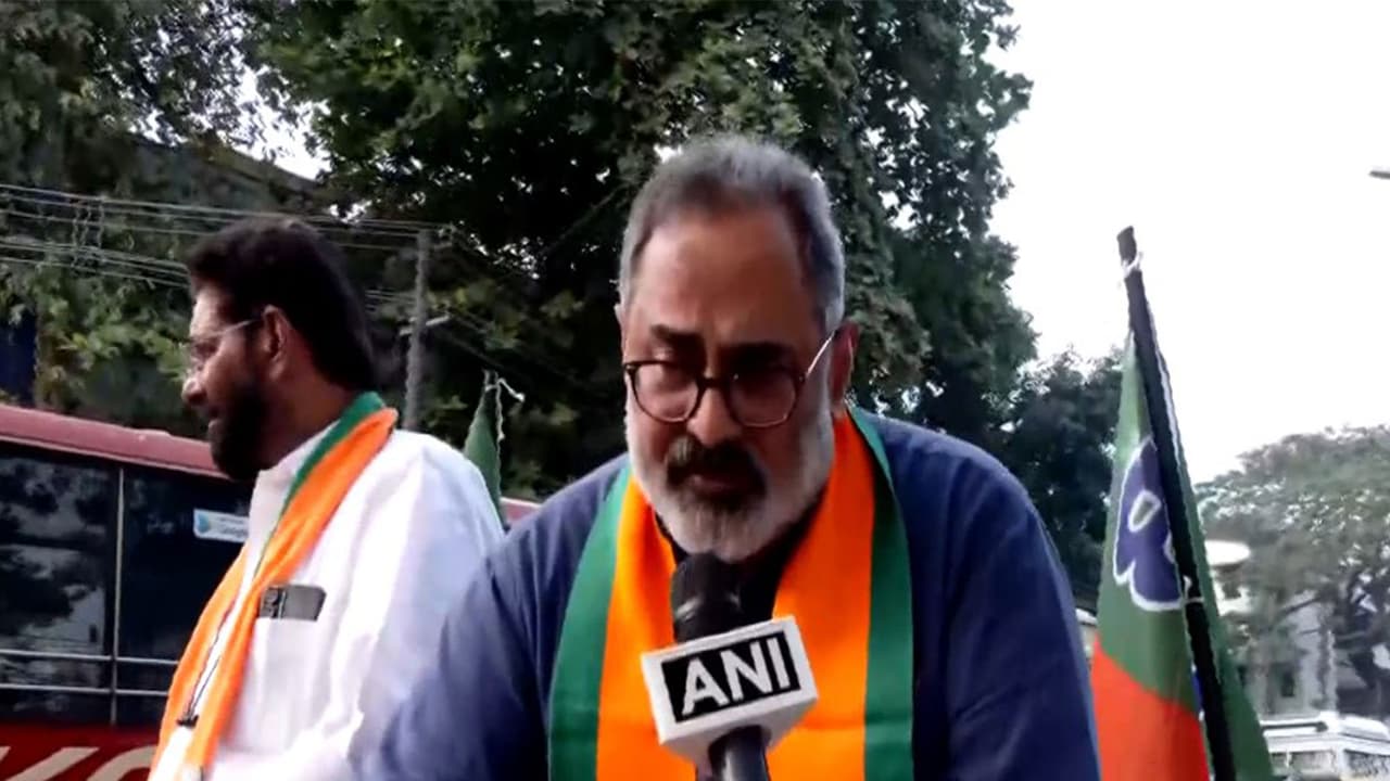 PM Modi calls Kerala BJP chief, promises support for development