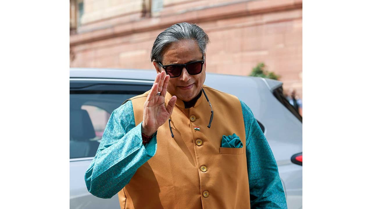 Shashi Tharoor-led panel to visit J&K, Ladakh on Indo-China ties